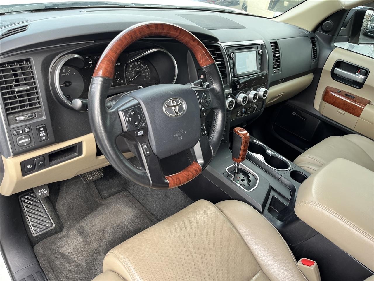 Toyota Sequoia  2018