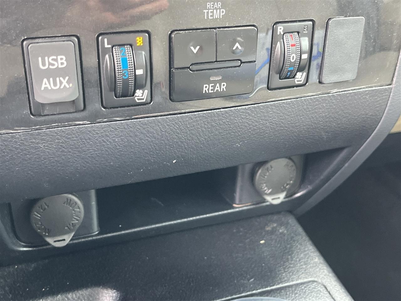 Toyota Sequoia  2018