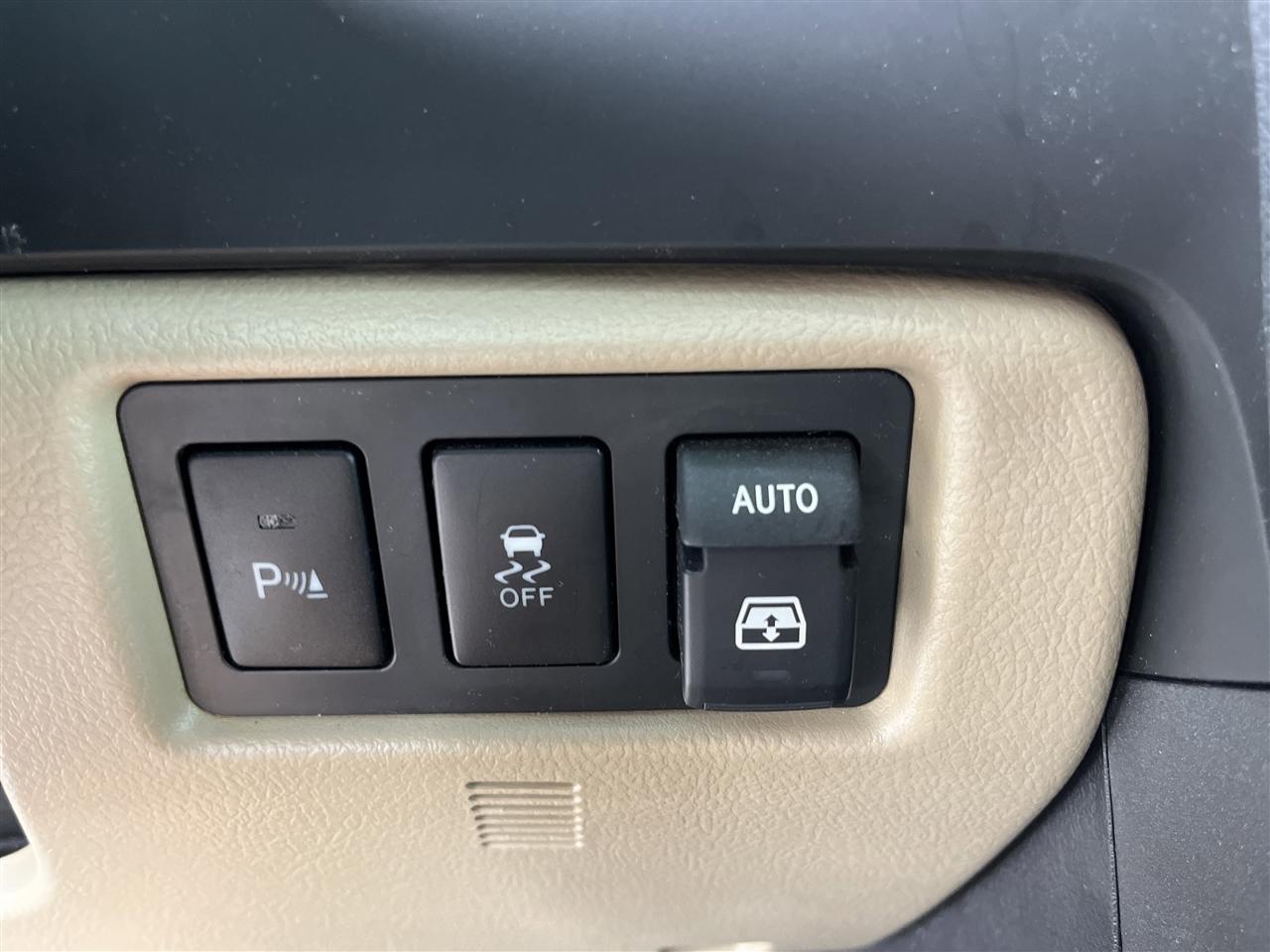 Toyota Sequoia  2018