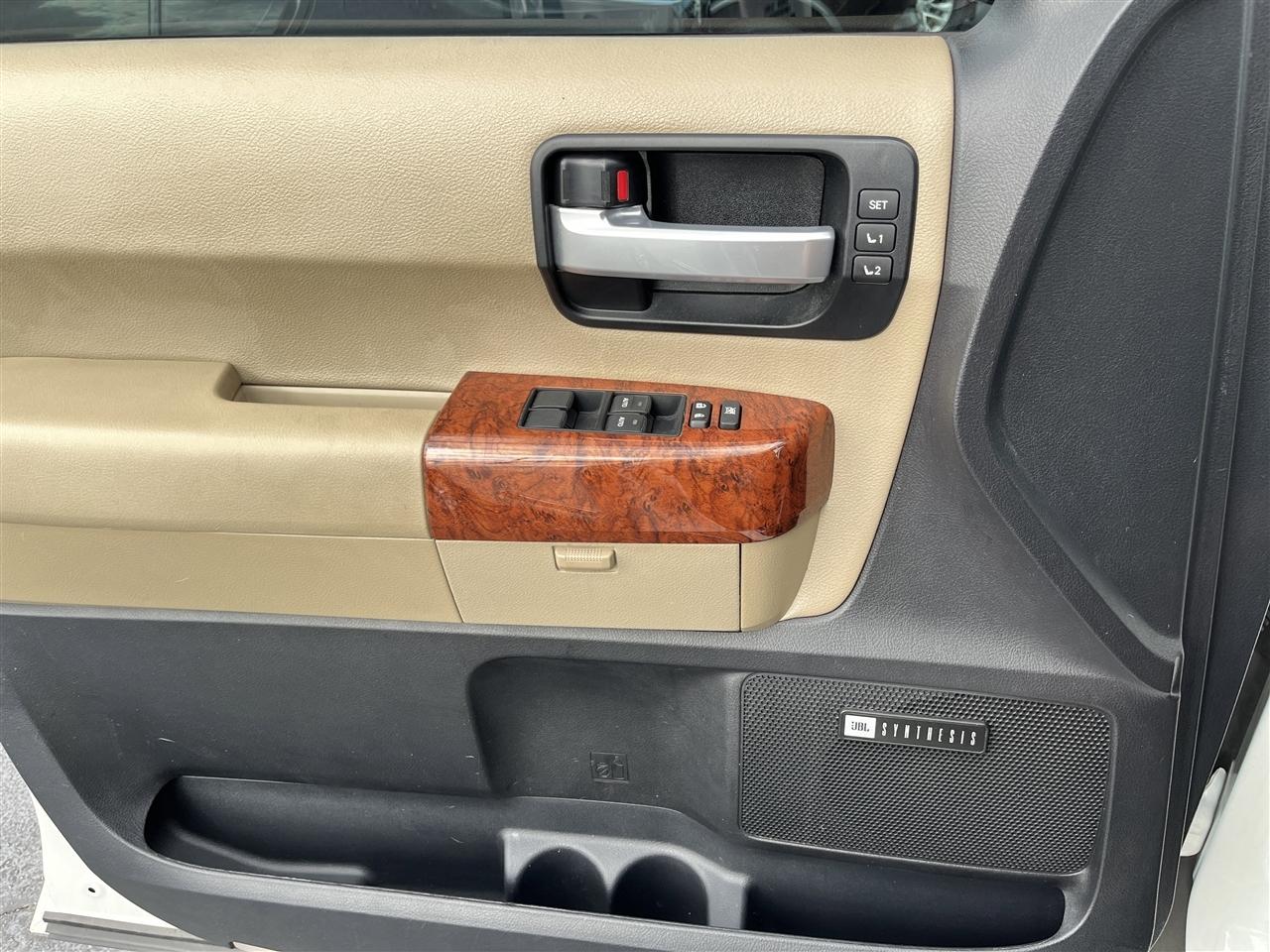 Toyota Sequoia  2018