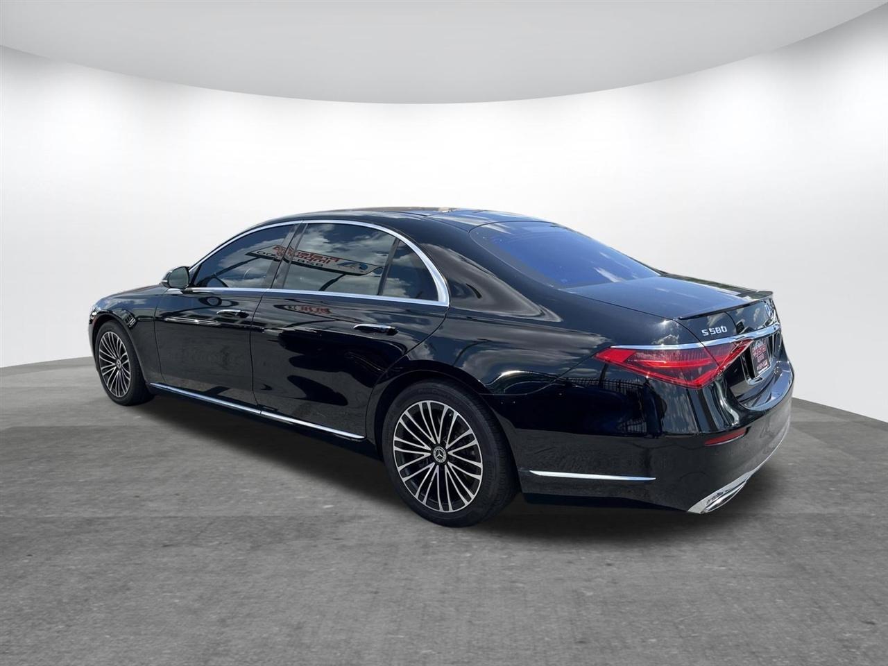 Mercedes-Benz S-Class  2022