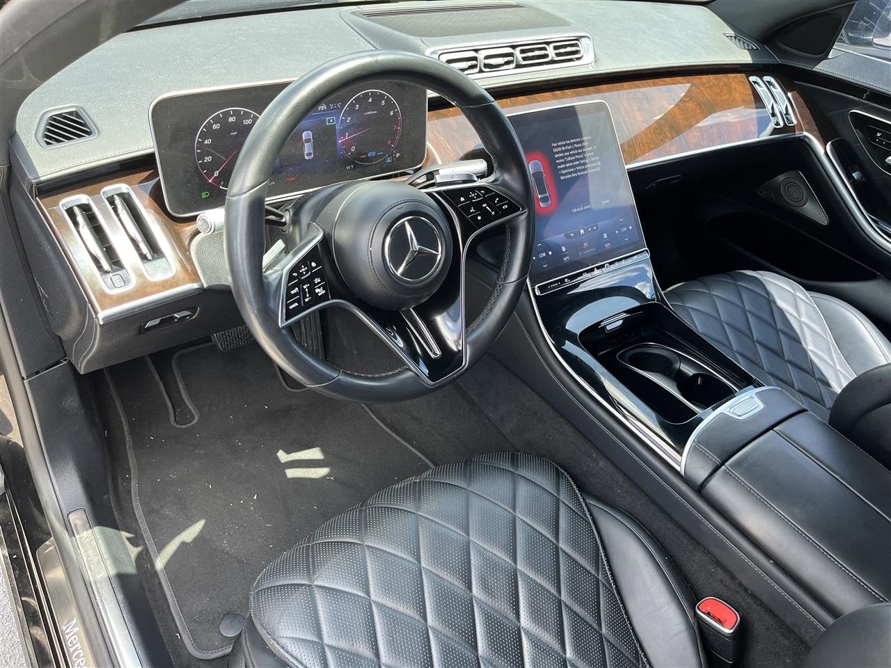 Mercedes-Benz S-Class  2022