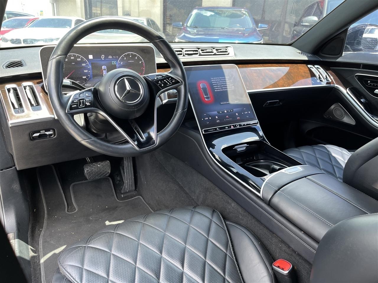 Mercedes-Benz S-Class  2022