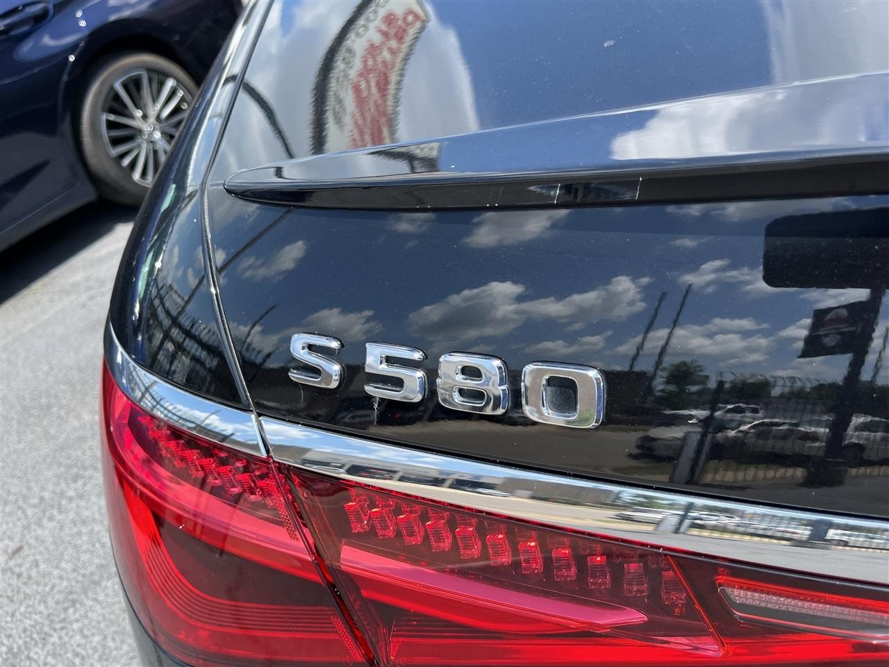 Mercedes-Benz S-Class  2022