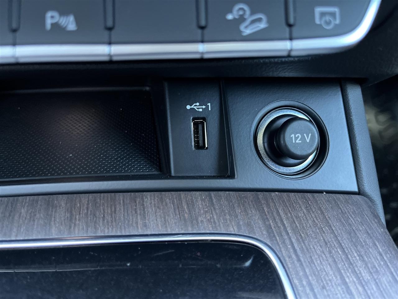 Audi Q5 Premium Plus 45 TFSI quattro 2021