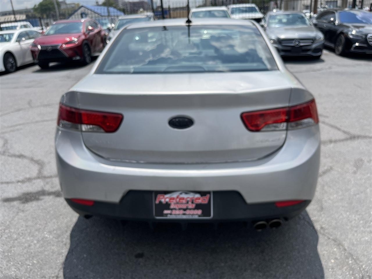 Kia Forte Koup  2010
