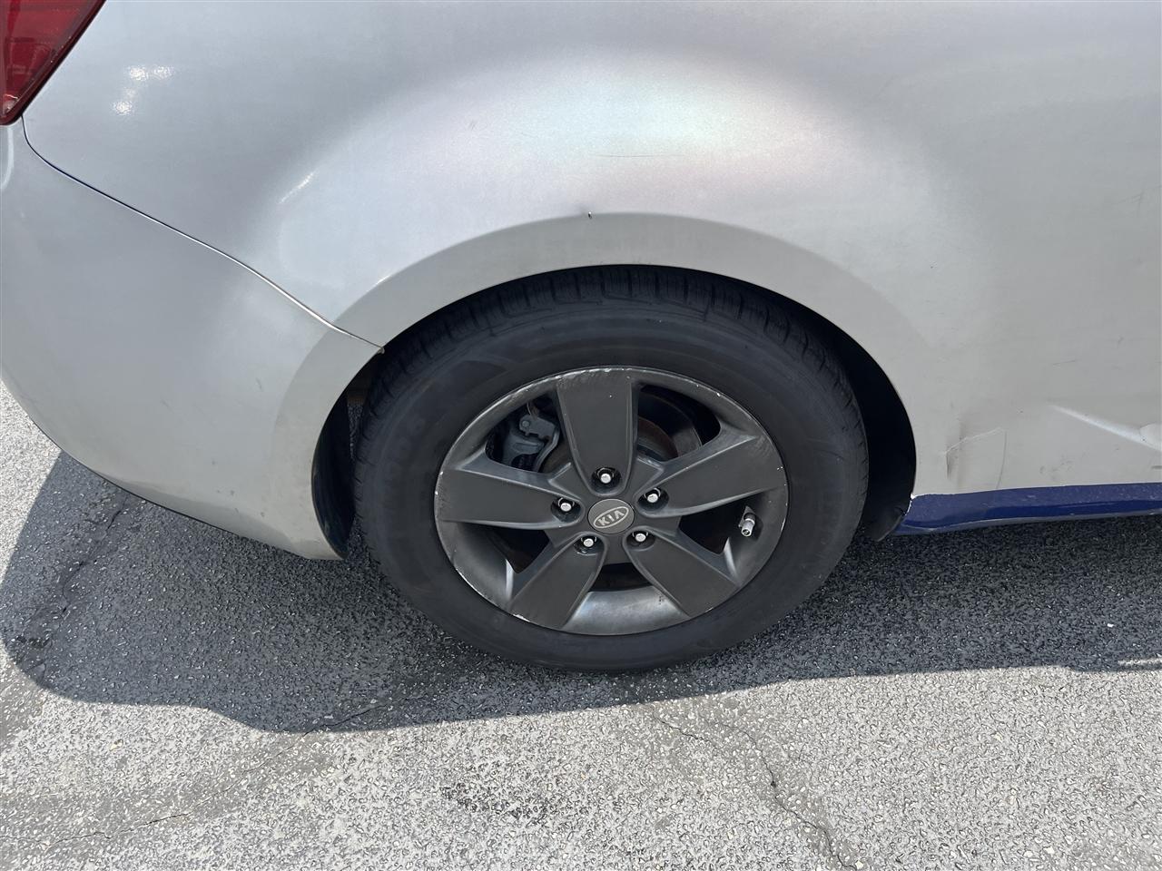 Kia Forte Koup  2010