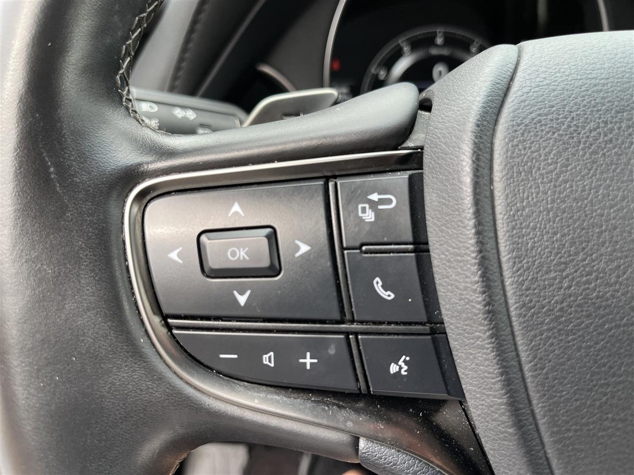 Lexus LS  2022