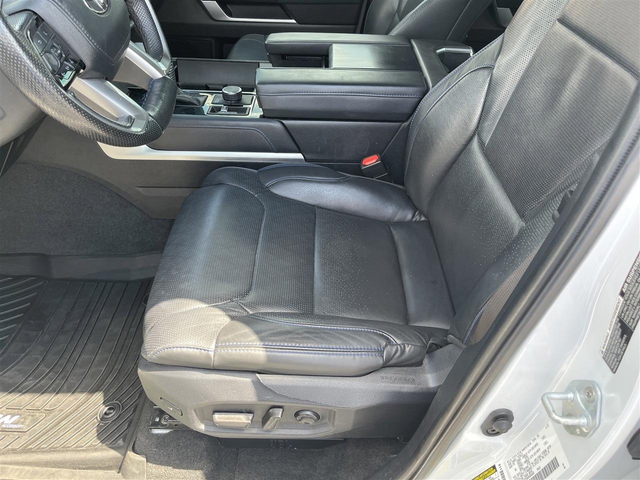 Toyota Tundra 4WD  2024