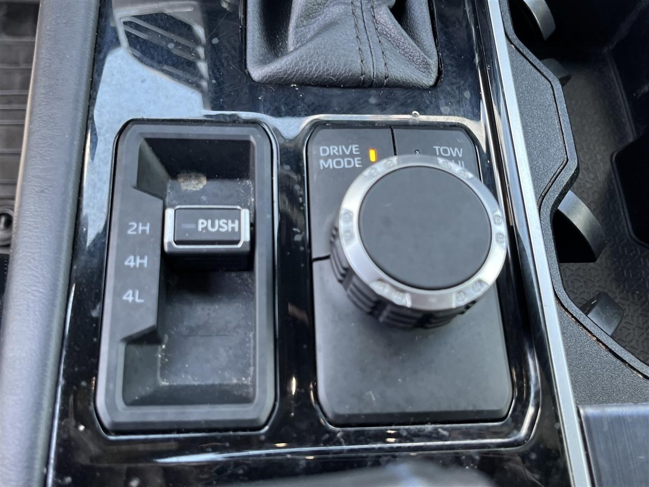 Toyota Tundra 4WD  2024