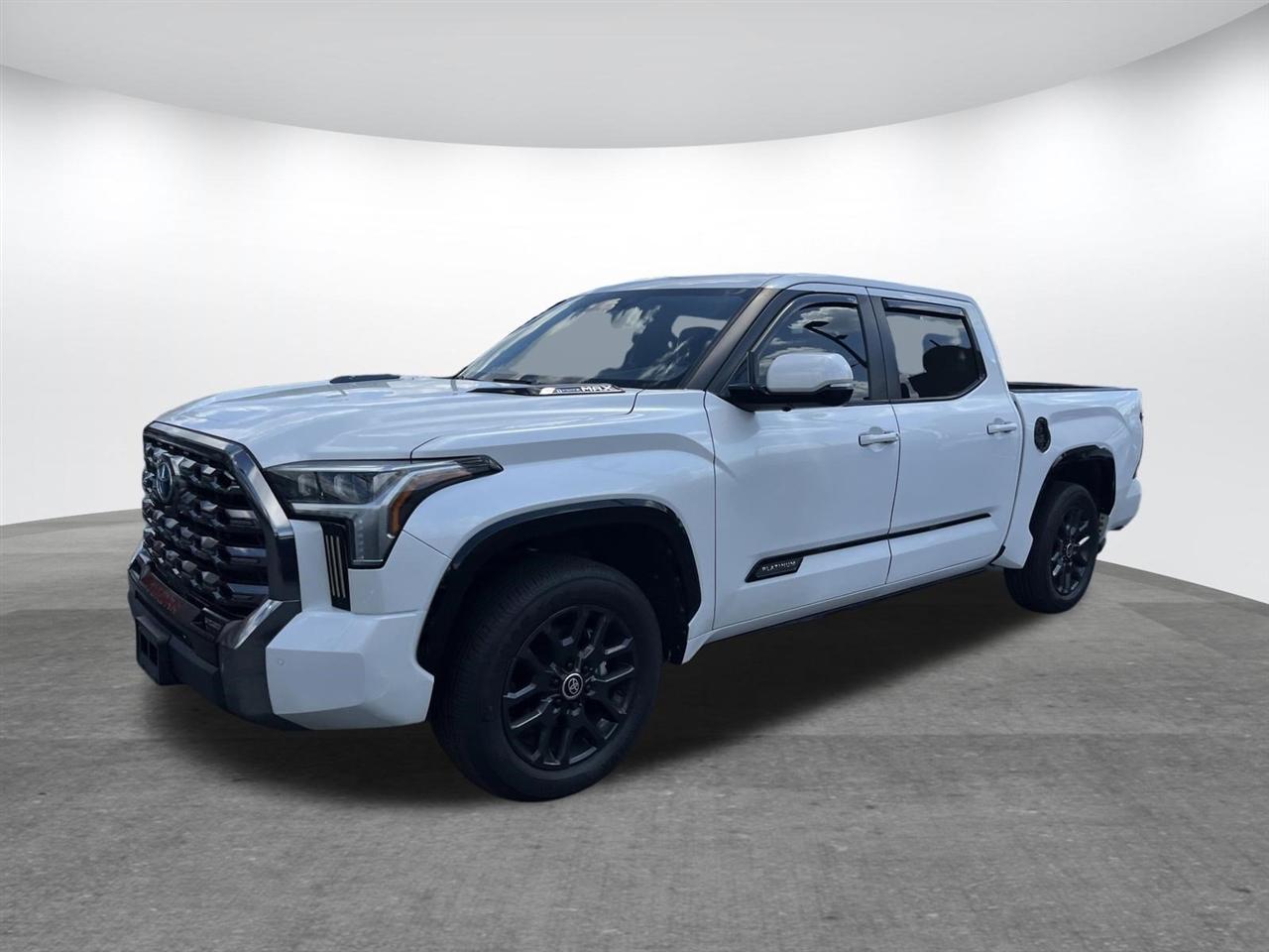 Toyota Tundra 4WD  2024