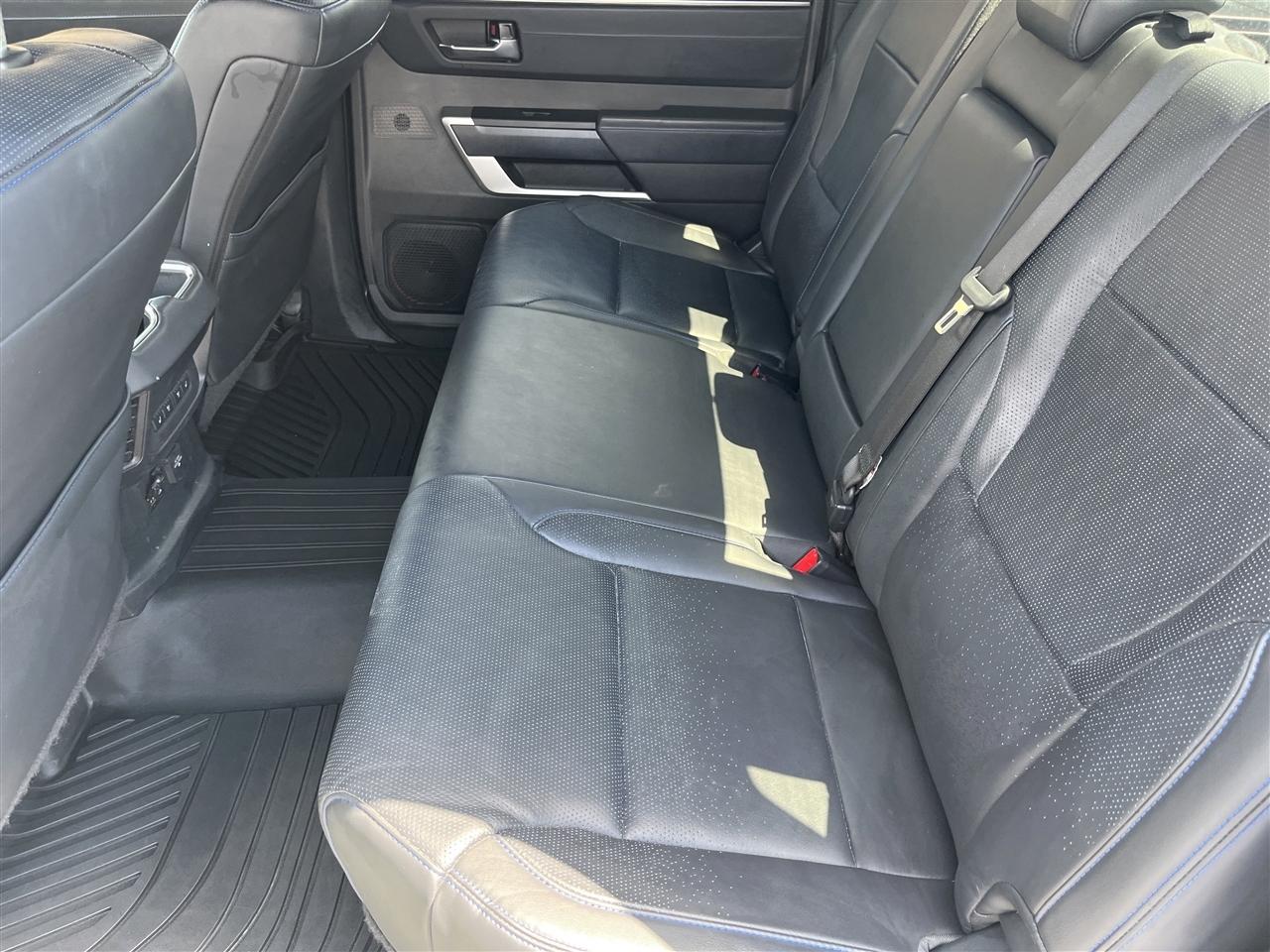 Toyota Tundra 4WD  2024