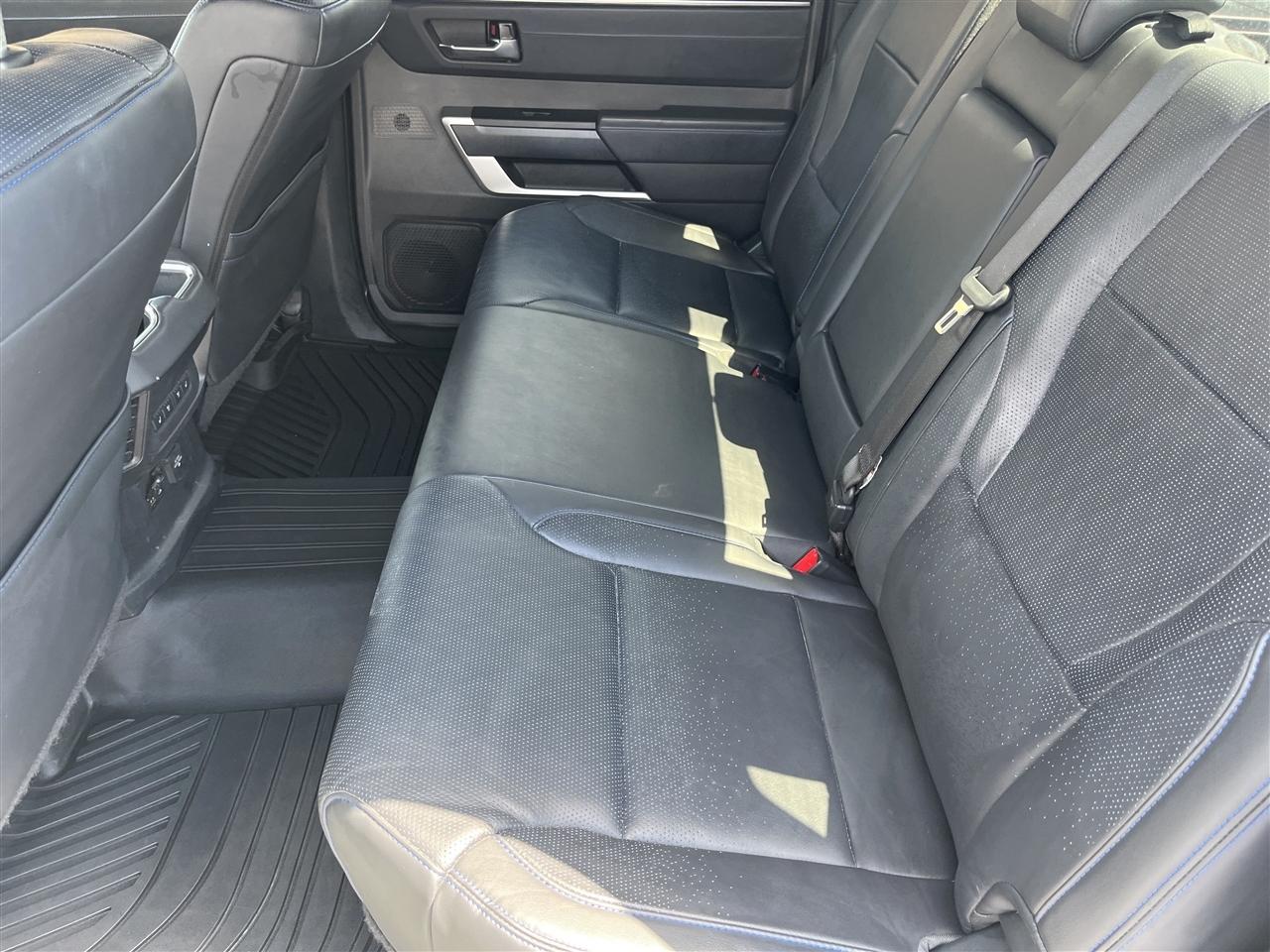 Toyota Tundra 4WD  2024