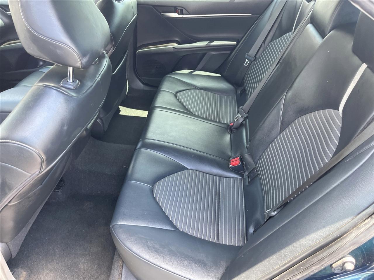 Toyota Camry  2021