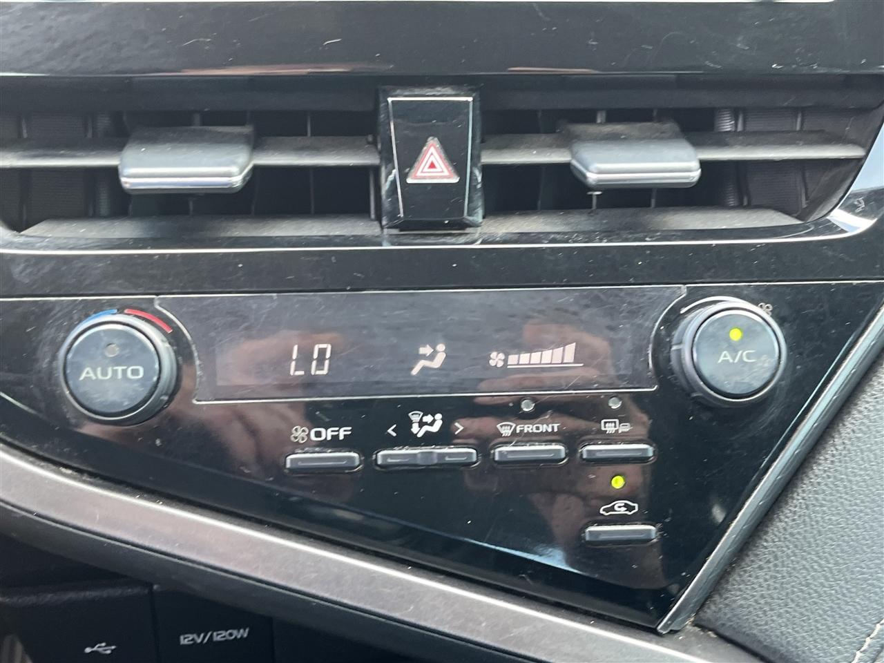 Toyota Camry  2021