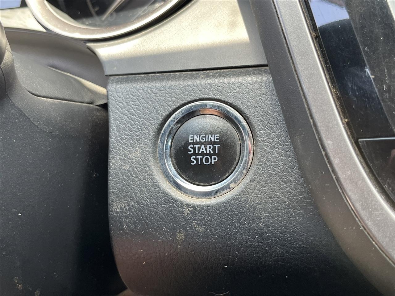 Toyota Camry  2021