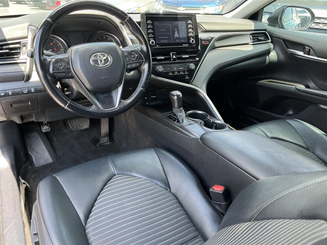 Toyota Camry  2021