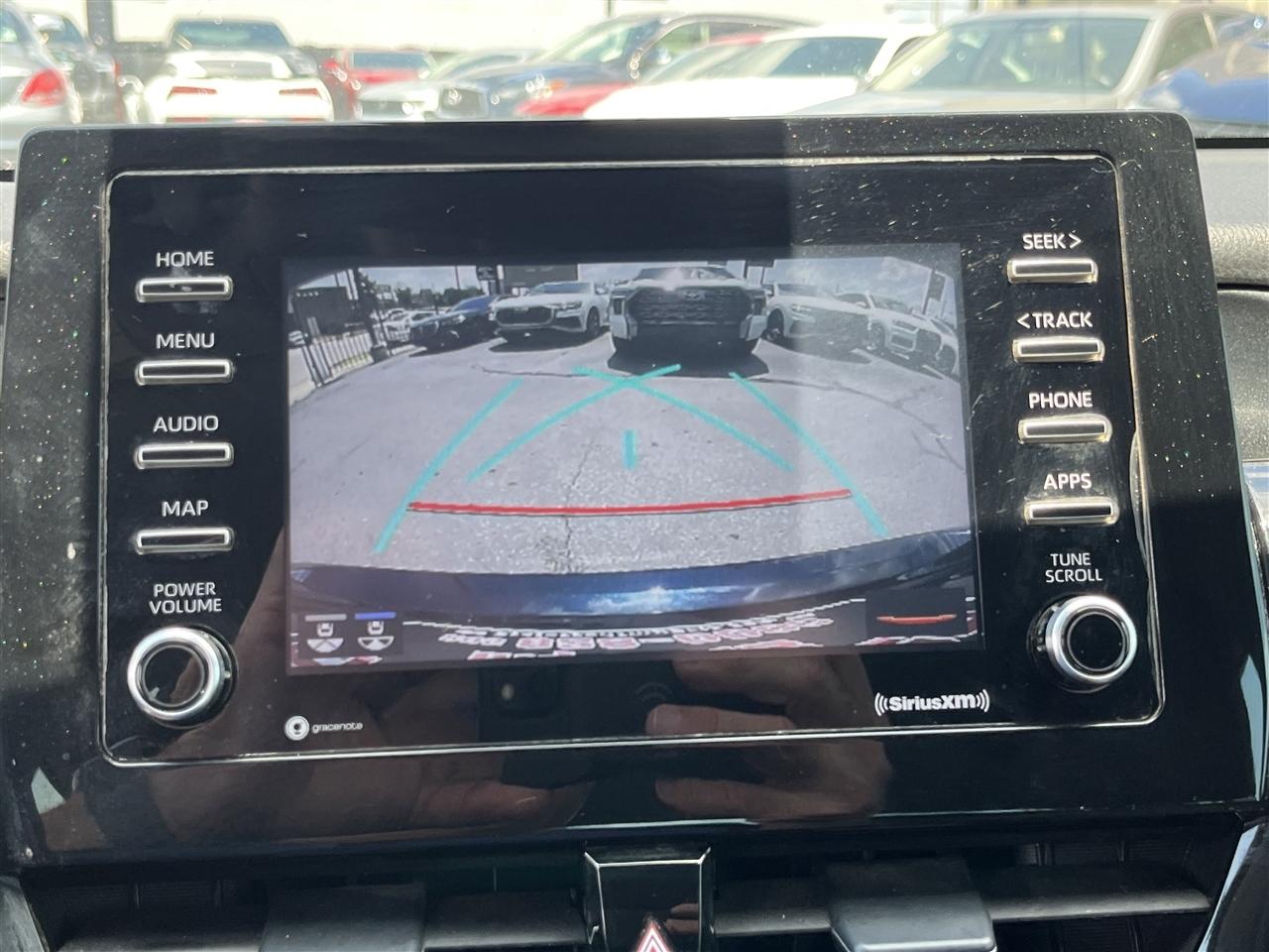 Toyota Camry  2021