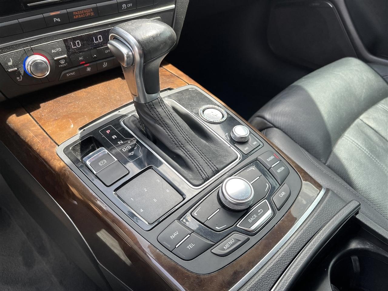 Audi A6 4dr Sdn quattro 3.0T Prestige 2012