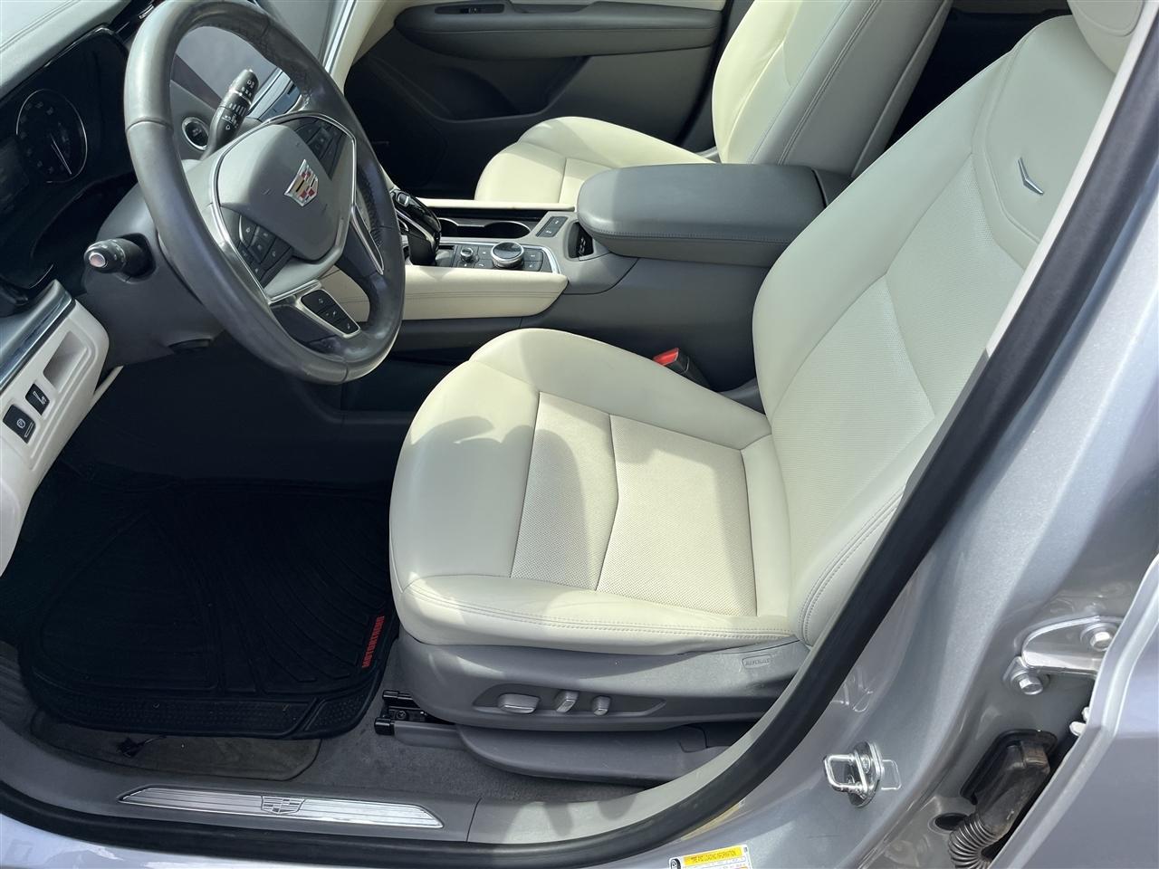 Cadillac XT5  2020