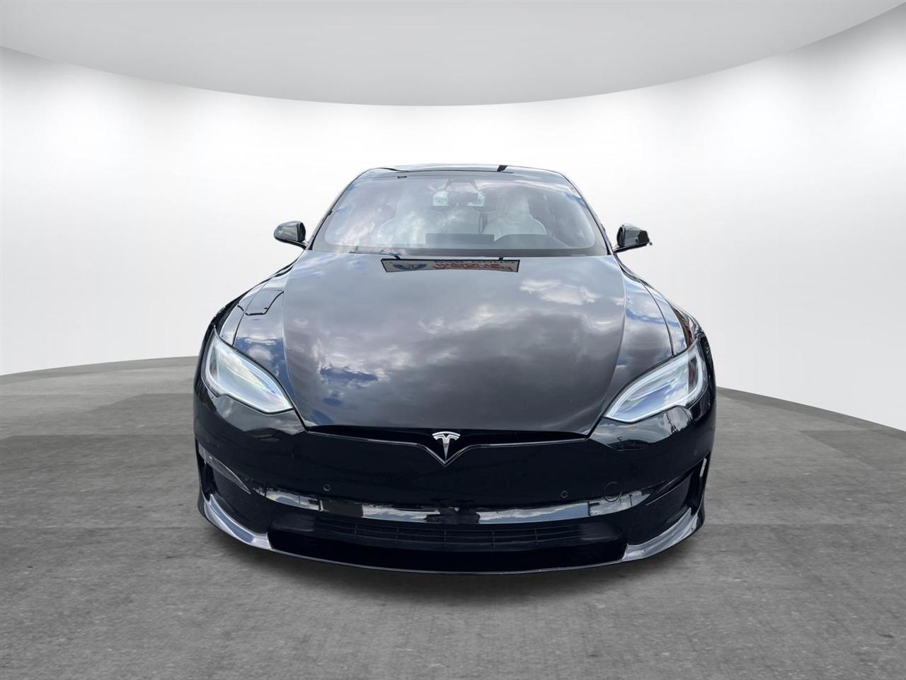 Tesla Model S  2022