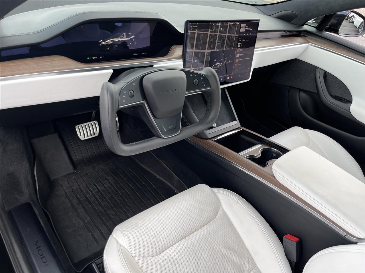 Tesla Model S  2022