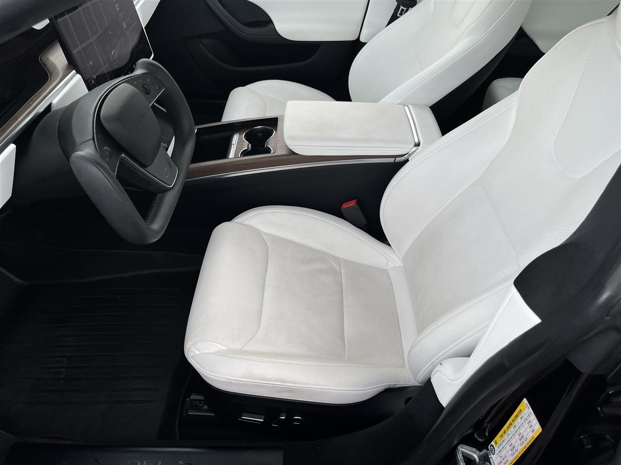 Tesla Model S  2022
