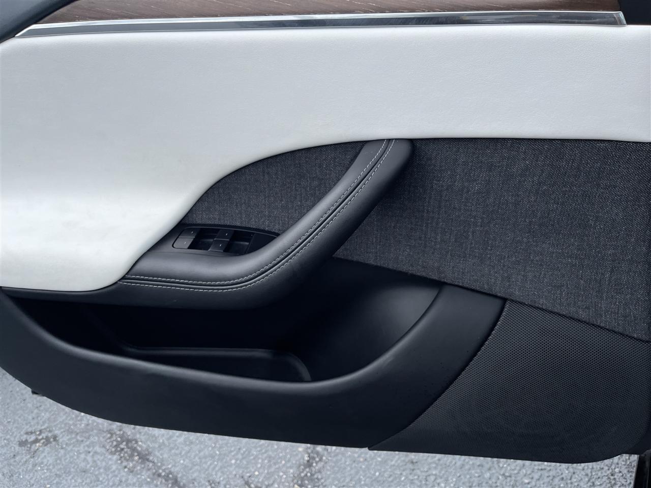 Tesla Model S  2022