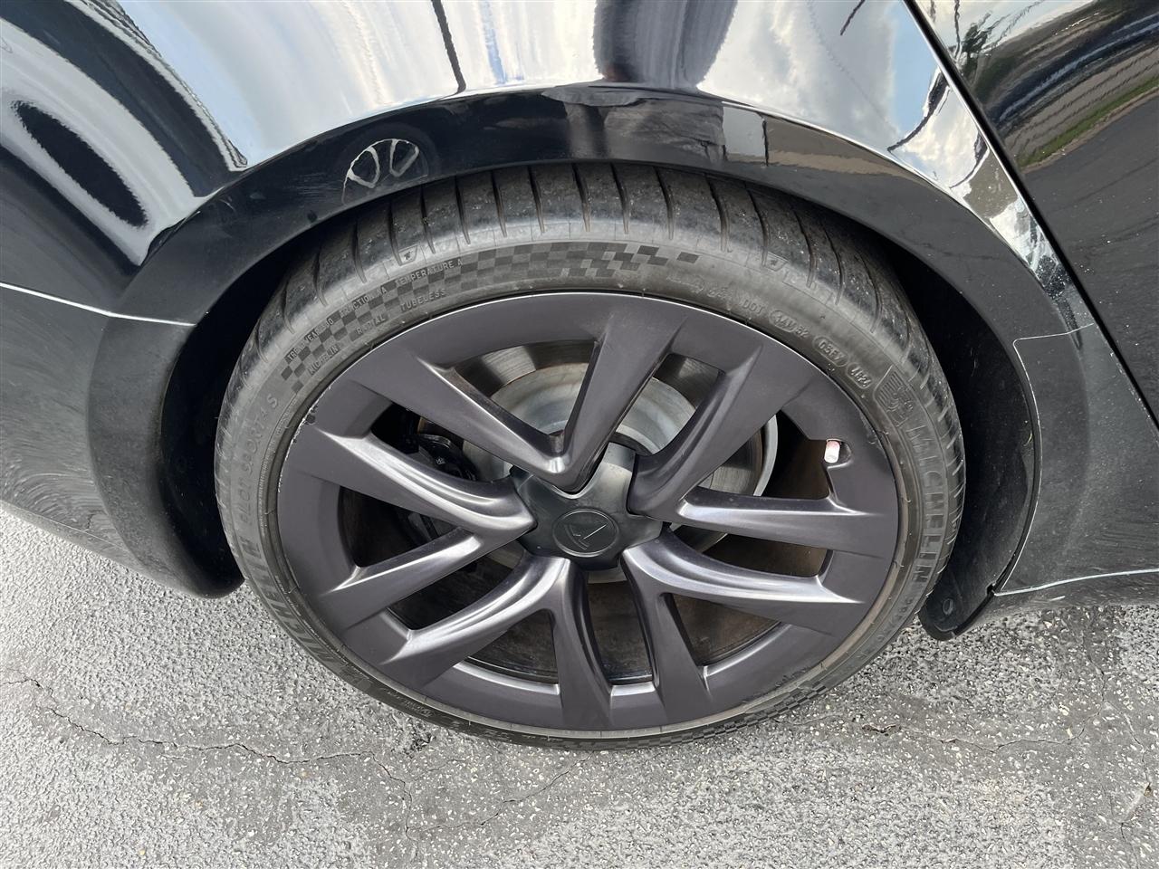 Tesla Model S  2022