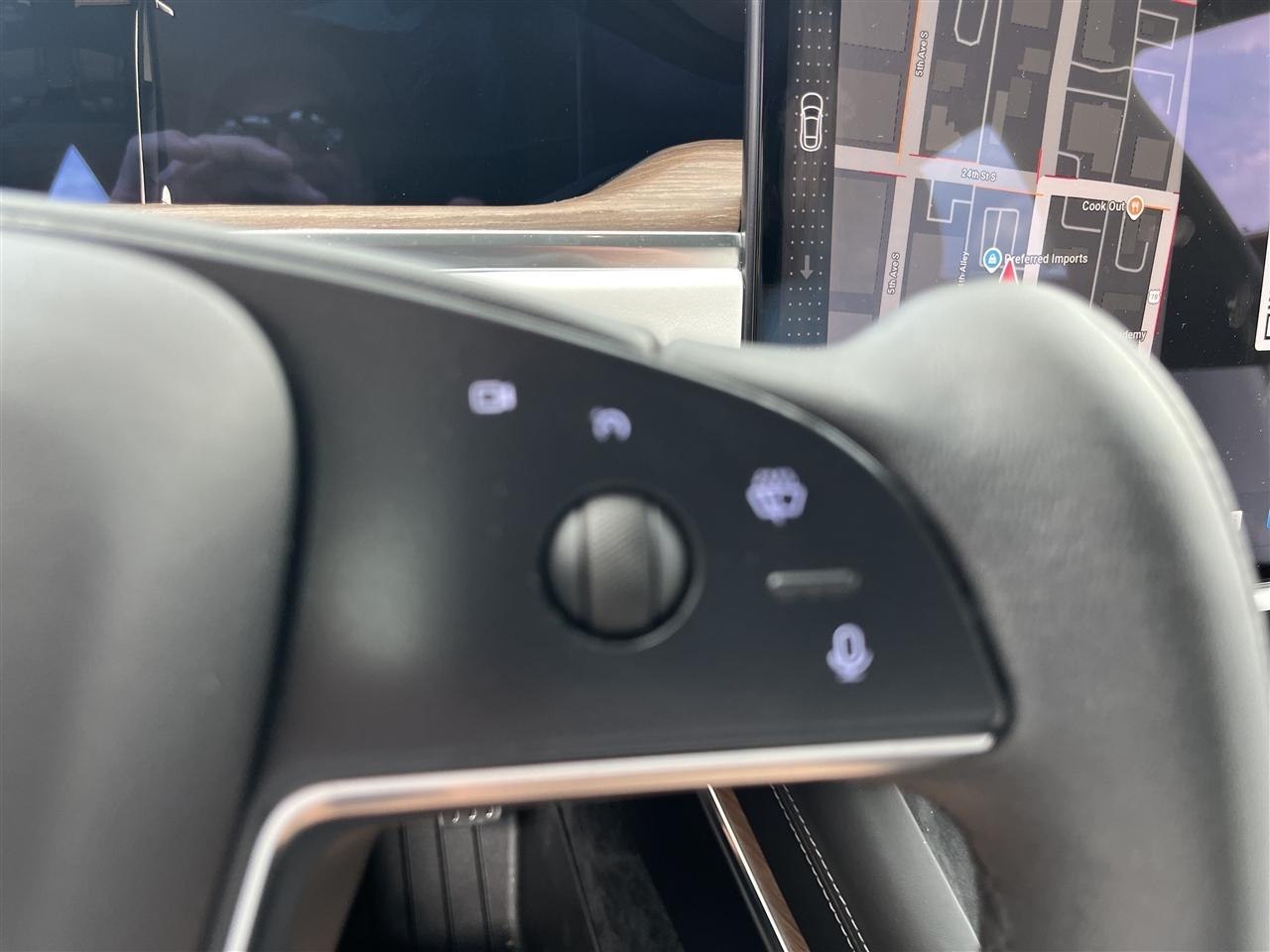 Tesla Model S  2022