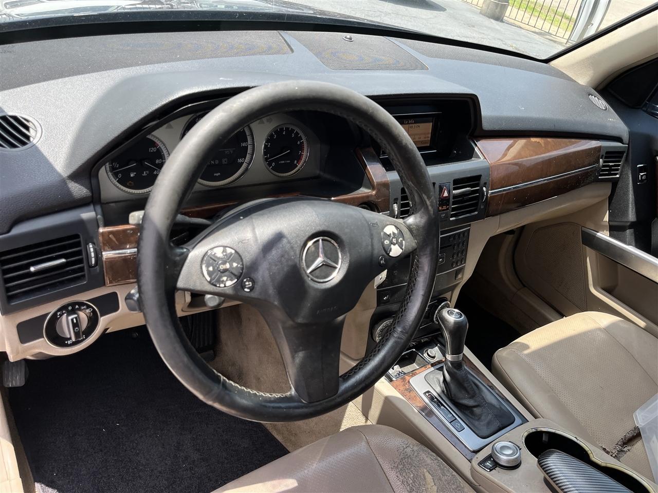 Mercedes-Benz GLK-Class  2010