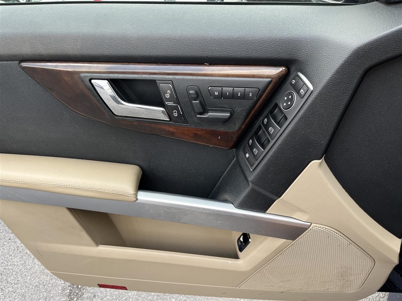 Mercedes-Benz GLK-Class  2010