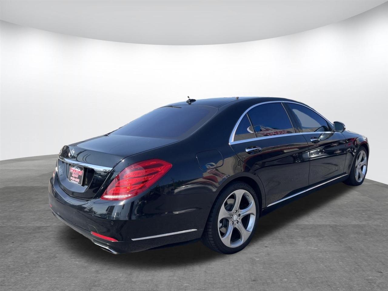 Mercedes-Benz S-Class  2015
