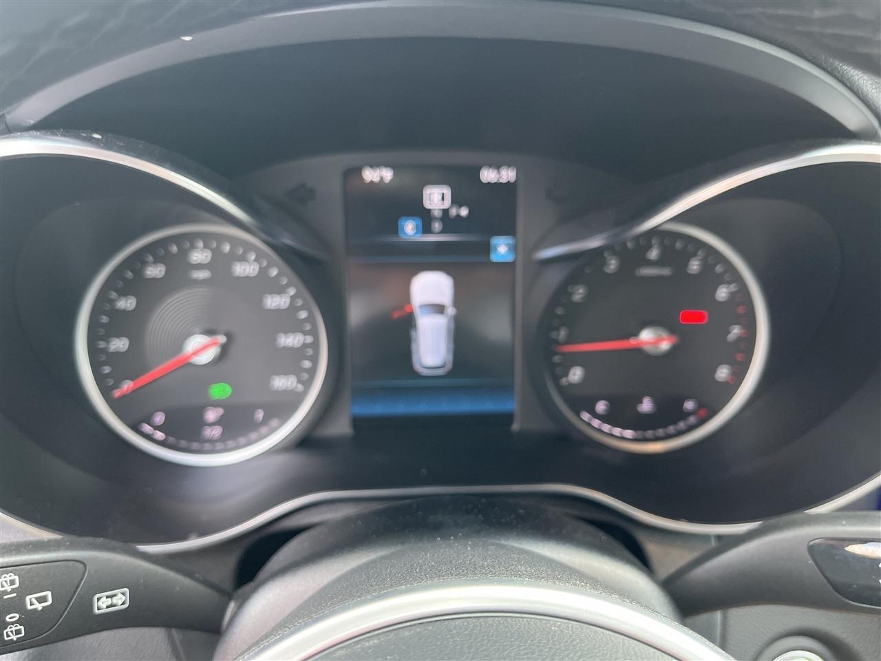 Mercedes-Benz GLC  2021