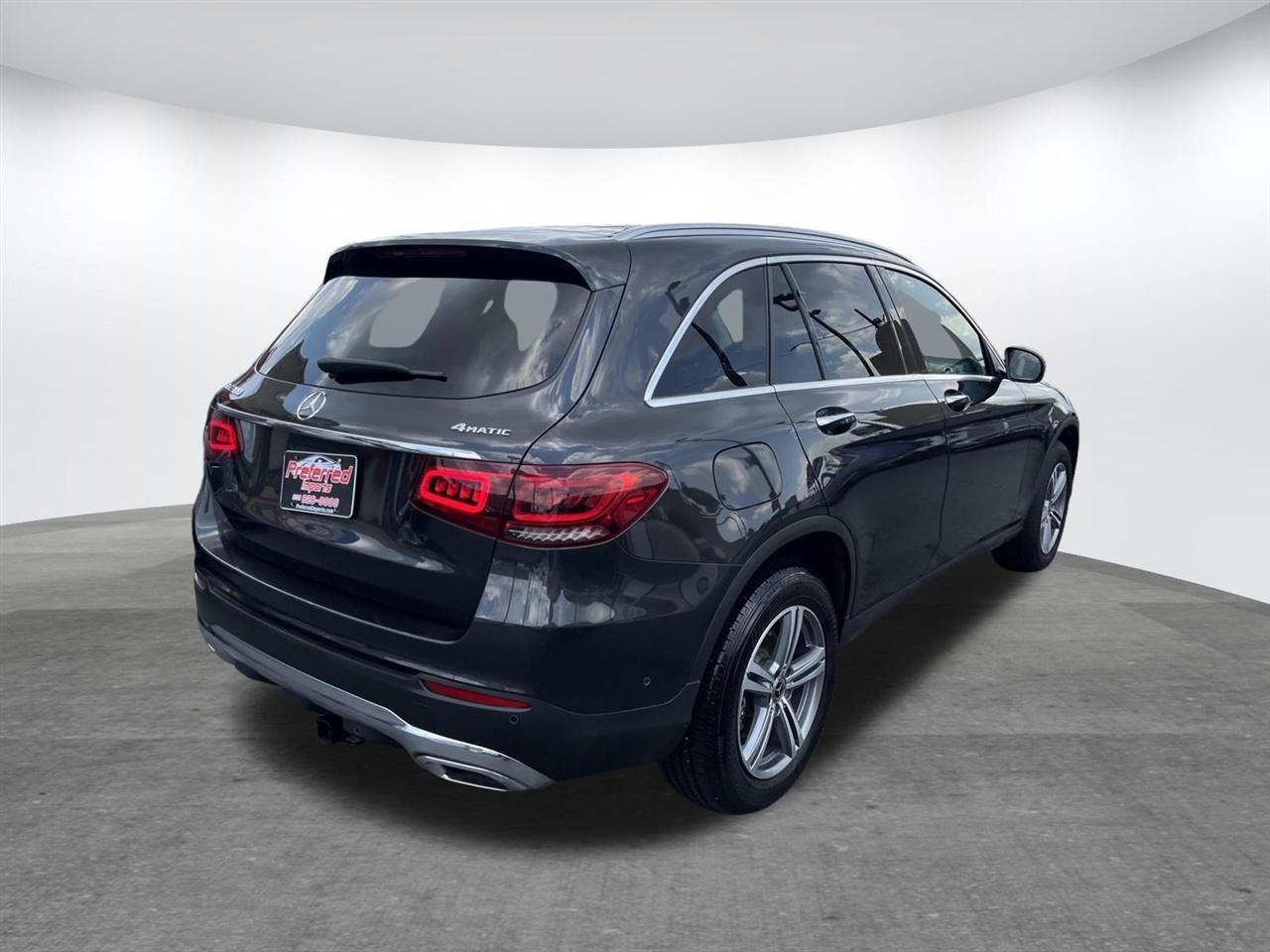 Mercedes-Benz GLC  2021