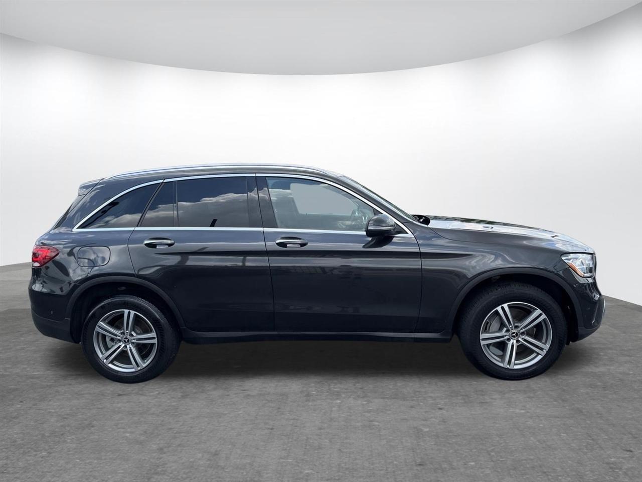 Mercedes-Benz GLC  2021