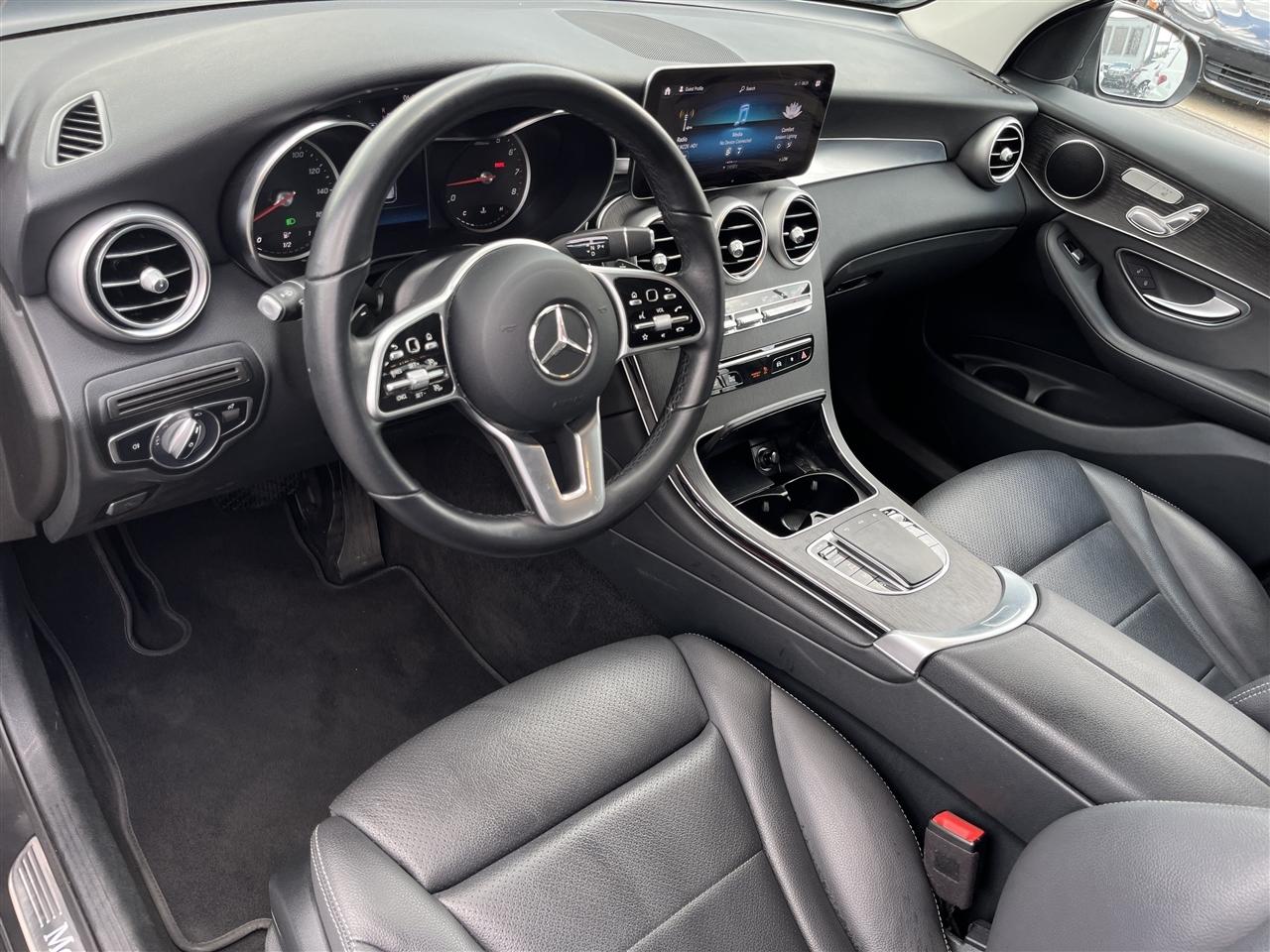 Mercedes-Benz GLC  2021
