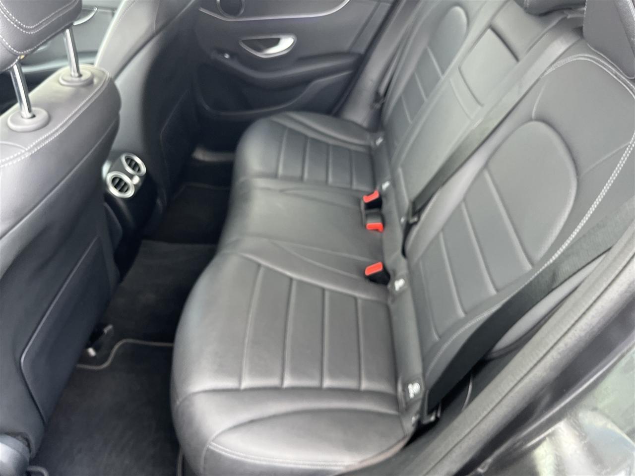 Mercedes-Benz GLC  2021