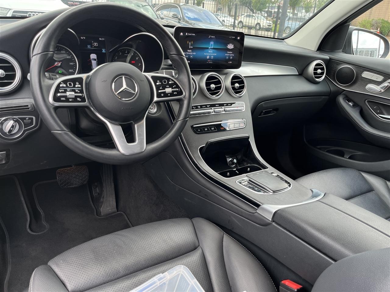 Mercedes-Benz GLC  2021