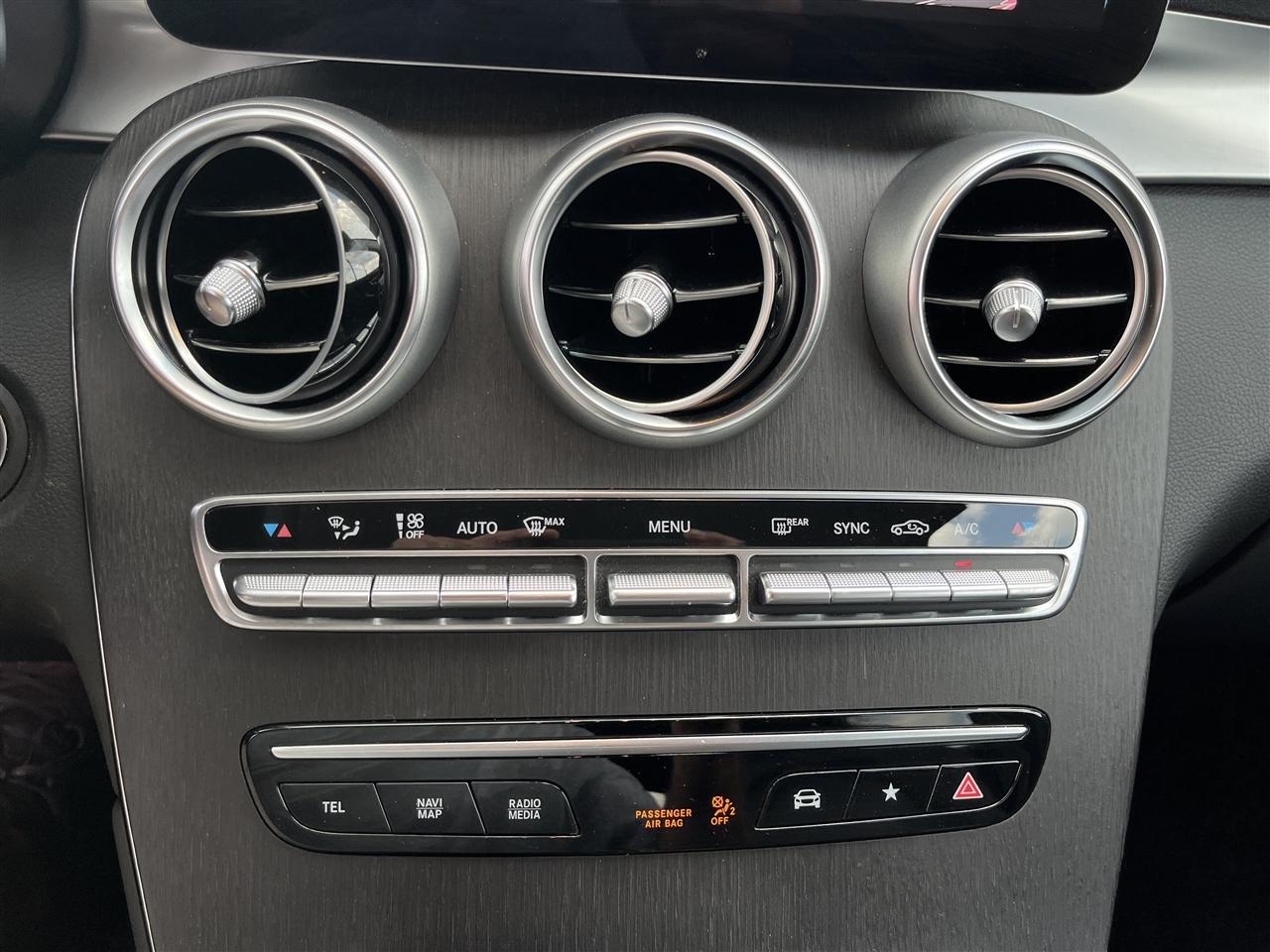 Mercedes-Benz GLC  2021