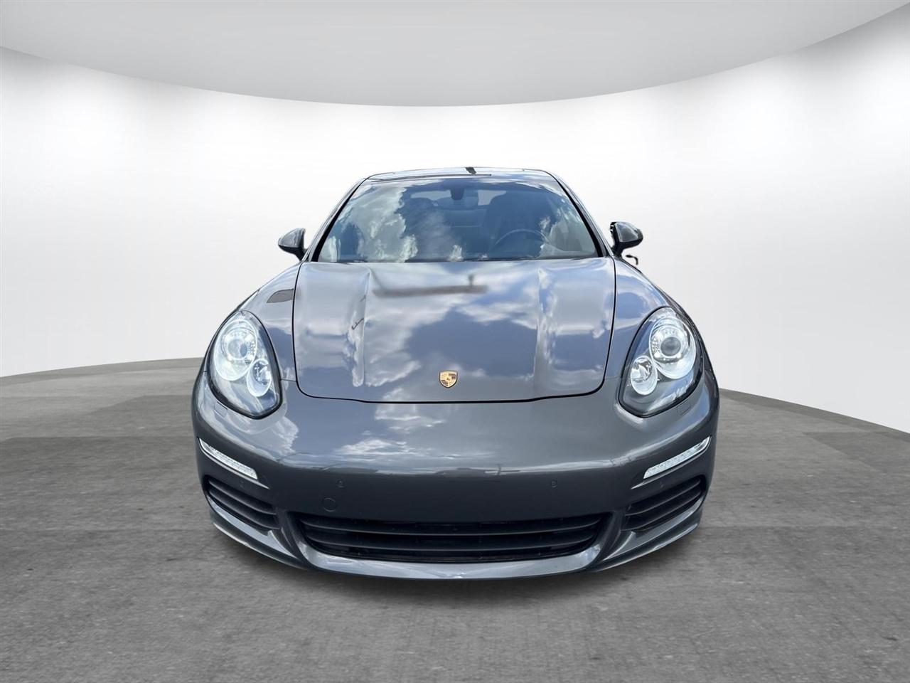 Porsche Panamera  2016