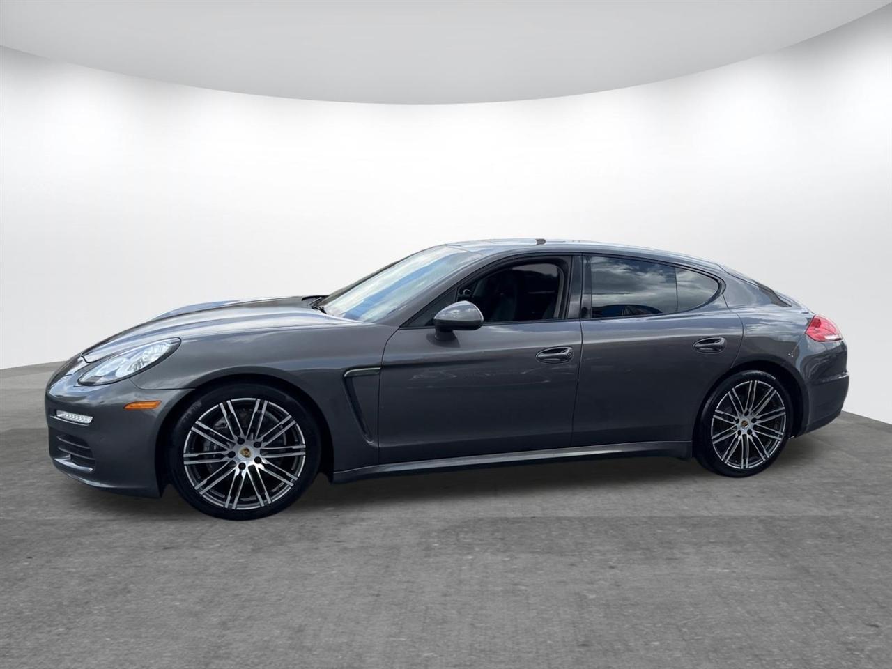 Porsche Panamera  2016