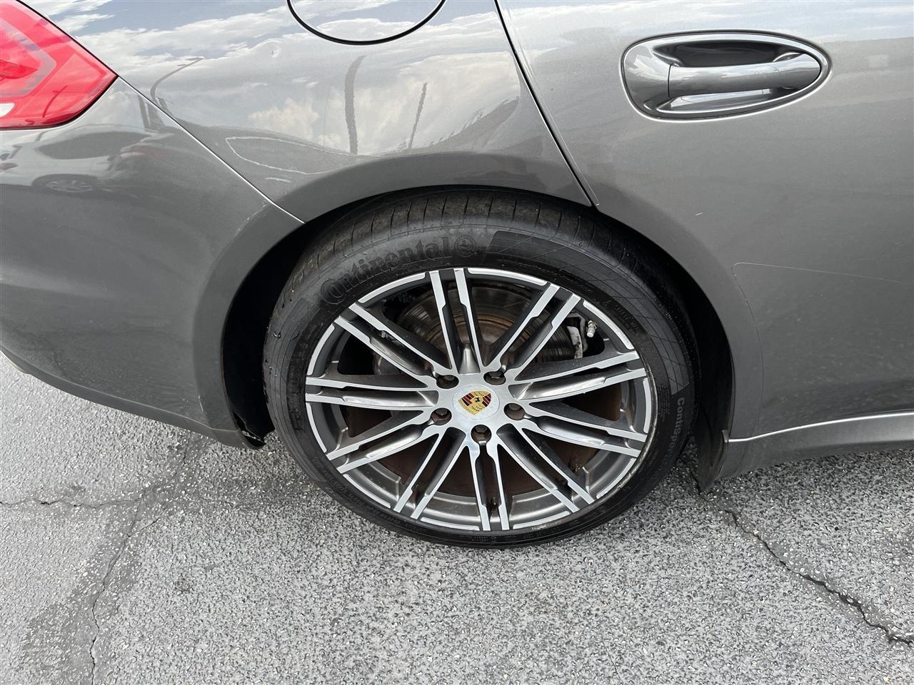 Porsche Panamera  2016