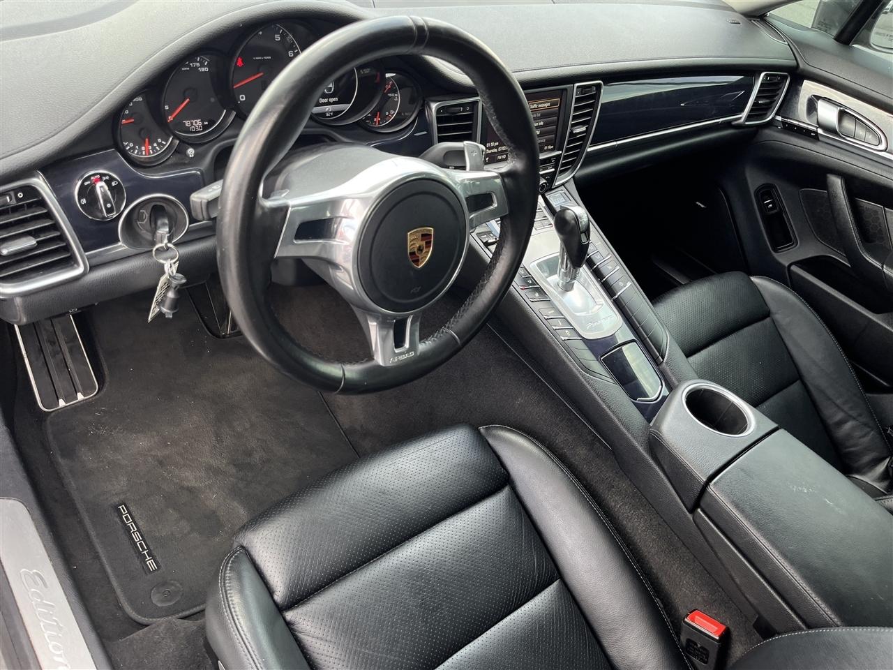 Porsche Panamera  2016