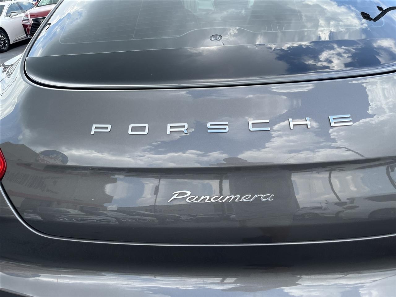 Porsche Panamera  2016