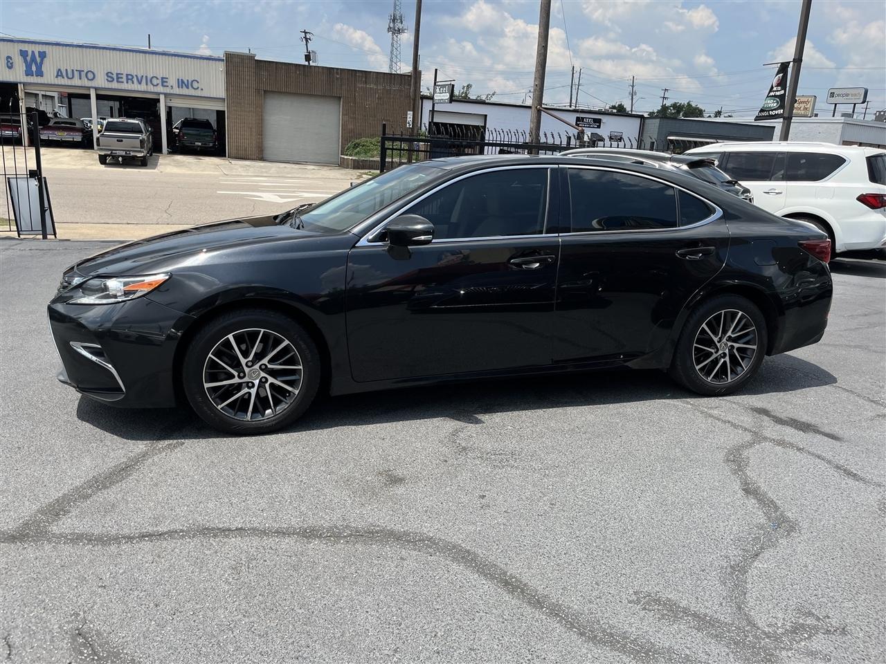 Lexus ES  2017