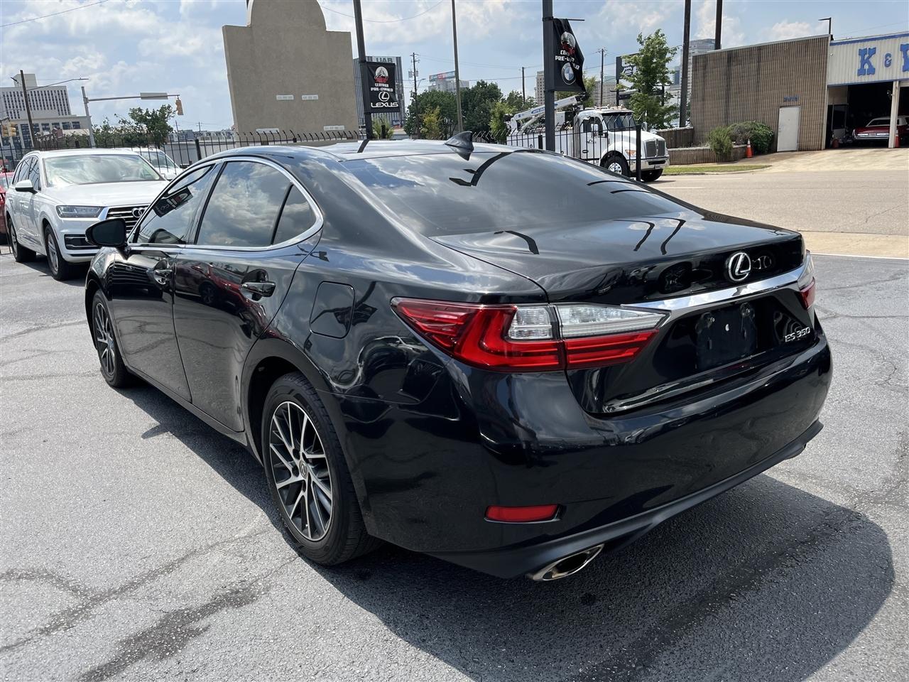 Lexus ES  2017