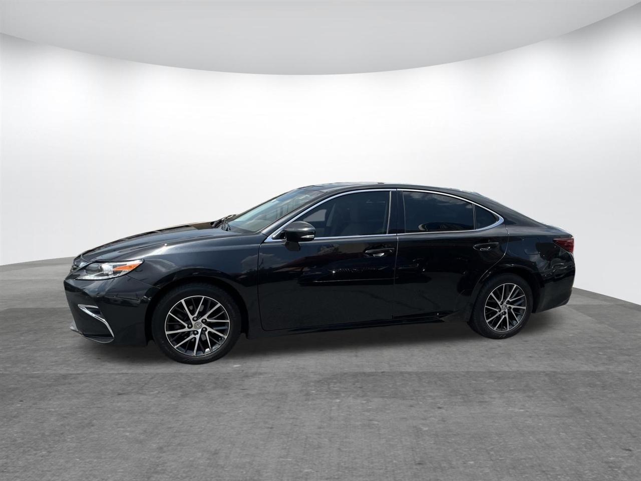 Lexus ES  2017