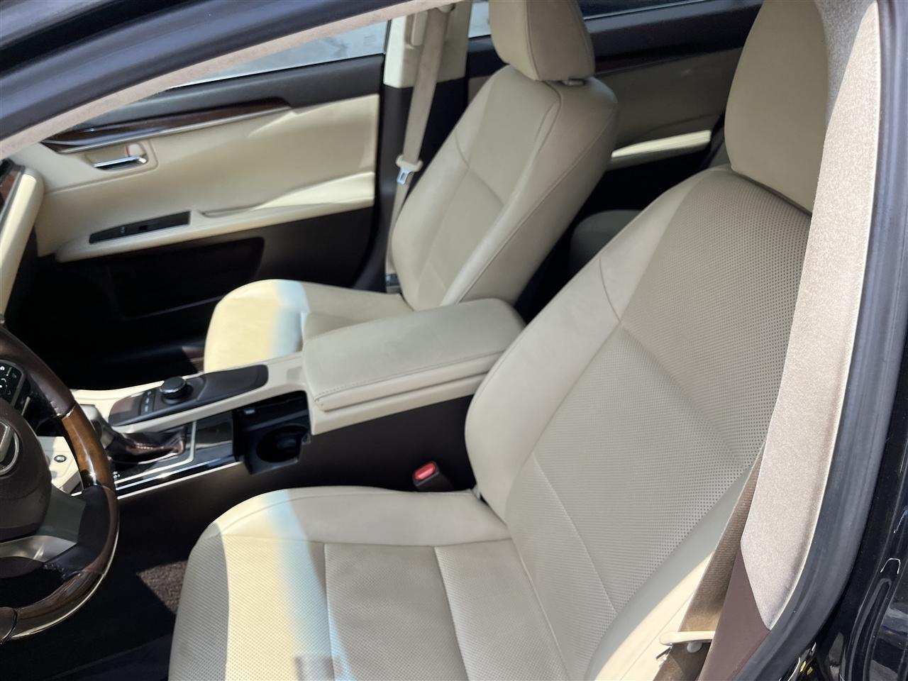 Lexus ES  2017
