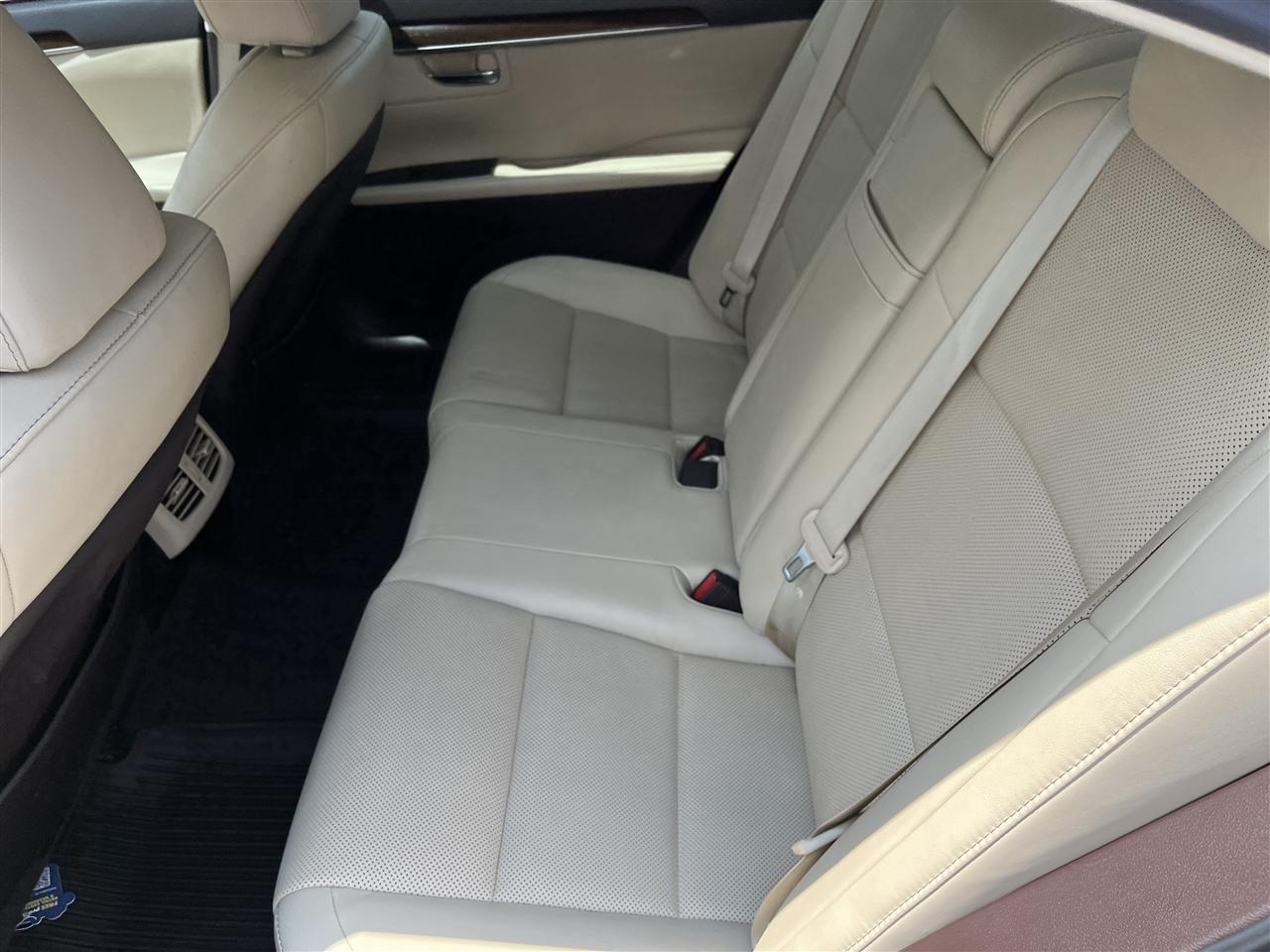 Lexus ES  2017